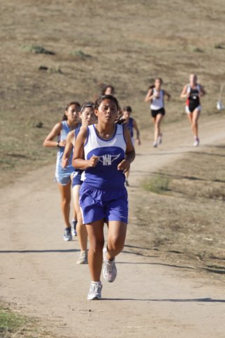 na10_crosscountry_action_150.jpg