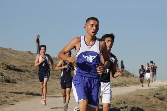 na10_crosscountry_action_499.jpg