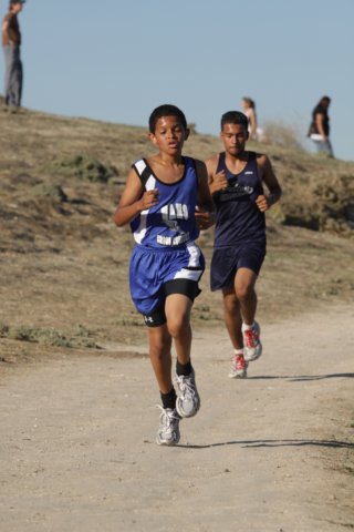 na10_crosscountry_action_525.jpg