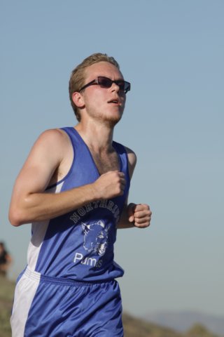 na10_crosscountry_action_565.jpg