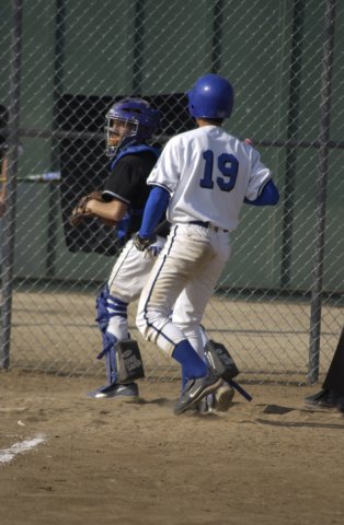 na09_baseball_225.jpg