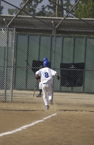na09_baseball_230.jpg