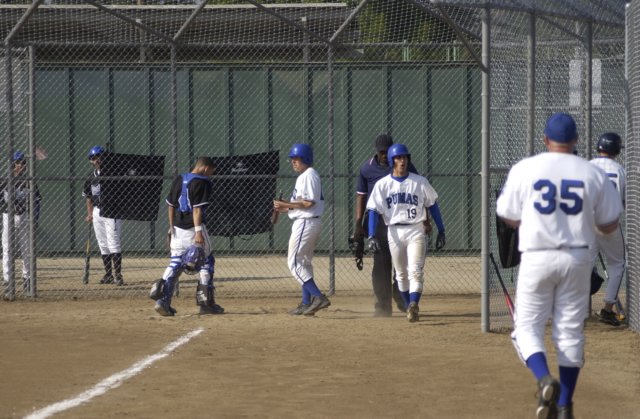 na09_baseball_265.jpg