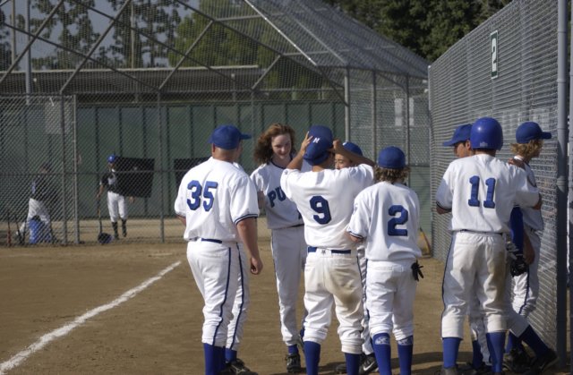 na09_baseball_285.jpg
