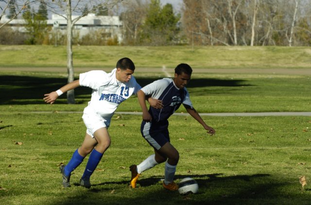 na_boysvarsitysoccer_09_006.jpg
