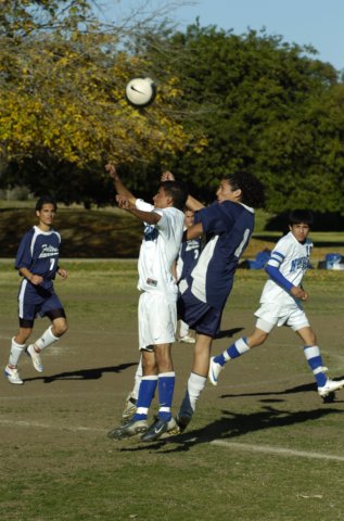 na_boysvarsitysoccer_09_011.jpg