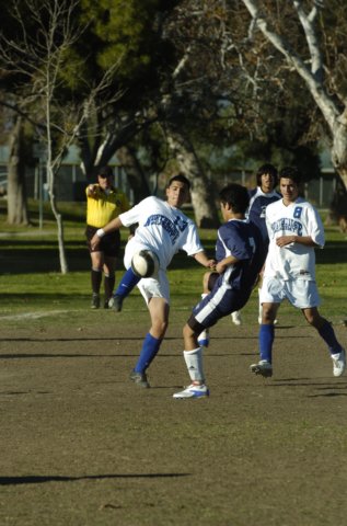 na_boysvarsitysoccer_09_023.jpg