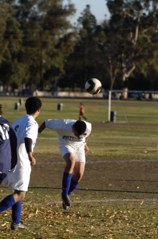 na_boysvarsitysoccer_09_081.jpg