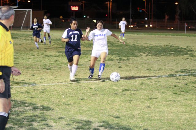 nahs_g_var_soccer302.jpg