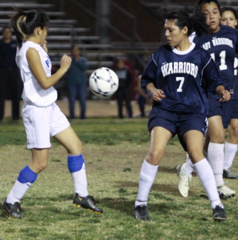 nahs_g_var_soccer337.jpg