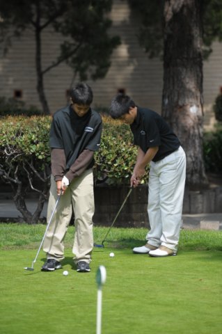 na09_boys_golf_037.jpg