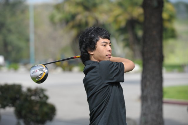 na09_boys_golf_045.jpg