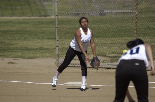 northridge_academy_softball_496_action.jpg