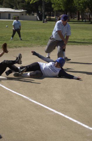 northridge_academy_softball_691_action.jpg
