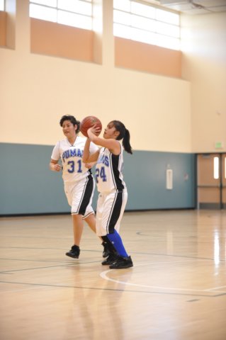 na09_jv_girls_basketball_032.jpg