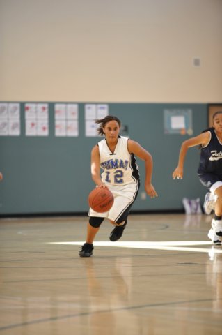 na09_jv_girls_basketball_094.jpg