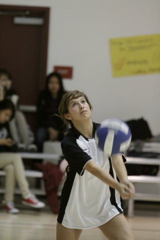 na10_girlsvarsityvolleyball_action_133.jpg