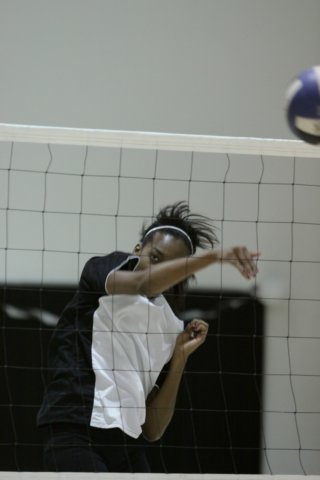 na10_girlsvarsityvolleyball_action_137.jpg