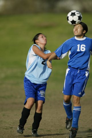 na_var_girls_soccer_040.jpg